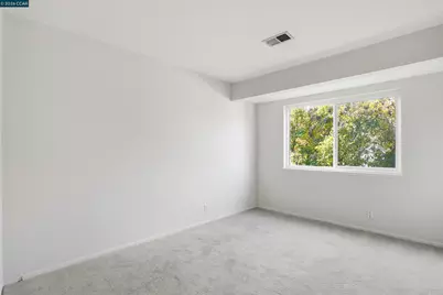 1077 Wesley Ct #7, Walnut Creek, CA 94597 - Photo 7