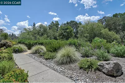 1726 Comstock Dr, Walnut Creek, CA 94595 - Photo 3