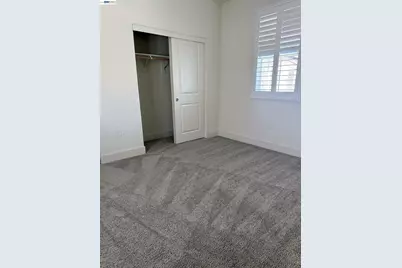 18005 Reunion Ct, Lathrop, CA 95330 - Photo 11
