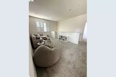 18005 Reunion Ct, Lathrop, CA 95330 - Photo 9