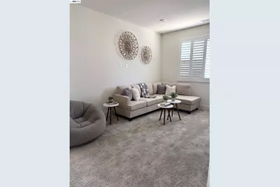 18005 Reunion Ct, Lathrop, CA 95330 - Photo 11