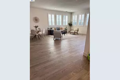 18005 Reunion Ct, Lathrop, CA 95330 - Photo 3