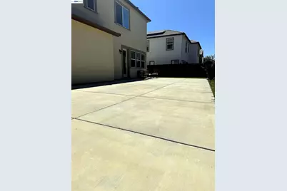 18005 Reunion Ct, Lathrop, CA 95330 - Photo 21