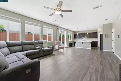 300 Coolcrest Dr, Oakley, CA 94561 - Photo 7