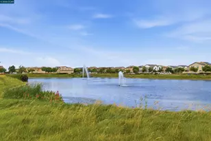 300 Coolcrest Dr, Oakley, CA 94561 - Photo 23