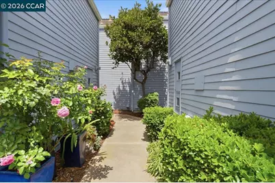 5209 Arden Way, Carmichael, CA 95608 - Photo 11