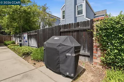 5209 Arden Way, Carmichael, CA 95608 - Photo 47