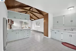 14562 Juniper St, San Leandro, CA 94579 - Photo 13