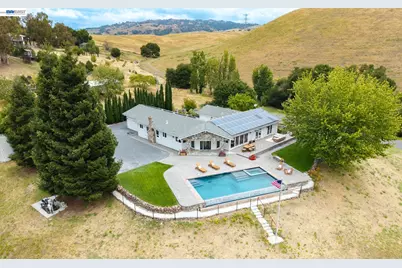 5550 Sweigert Rd, San Jose, CA 95132 - Photo 1