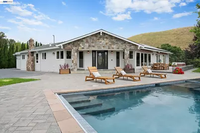 5550 Sweigert Rd, San Jose, CA 95132 - Photo 3