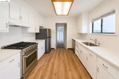 1313 Curtis St, Berkeley, CA 94702 - Photo 9