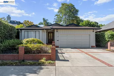 1112 San Antonio Ave, Alameda, CA 94501 - Photo 1