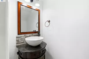 10439 Mary Ave, Cupertino, CA 95014 - Photo 11