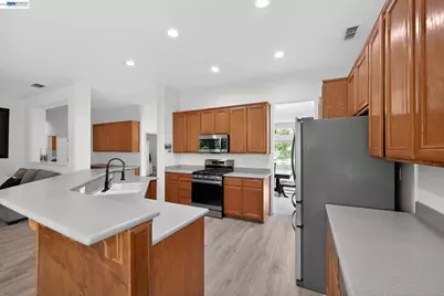 602 Summerset Dr, Rio Vista, CA 94571 - Photo 15