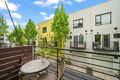 903 Zephyr Dr, Oakland, CA 94607 - Photo 19