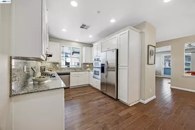 5216 Fioli Loop, San Ramon, CA 94582 - Photo 9