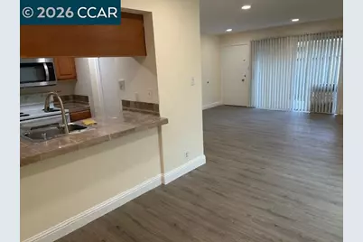5451 Roundtree Pl #F, Concord, CA 94521 - Photo 7
