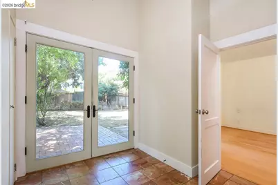 2418 Jefferson Avenue, Berkeley, CA 94703 - Photo 15