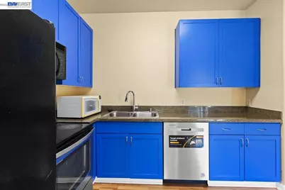 1121 40th Street #4201, Emeryville, CA 94608 - Photo 13