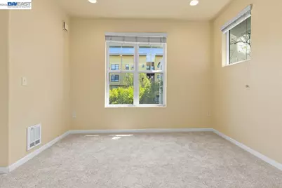 1121 40th Street #4201, Emeryville, CA 94608 - Photo 9
