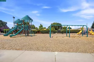 3218 Reva Dr, Concord, CA 94519 - Photo 41