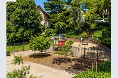 1223 Marionola Way, Pinole, CA 94564 - Photo 37