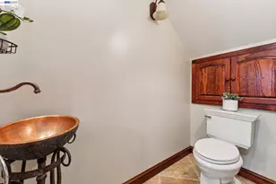 1501 8th St, Alameda, CA 94501 - Photo 23