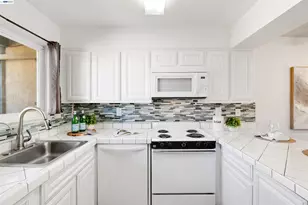 1851 Harrison St, Concord, CA 94520 - Photo 17