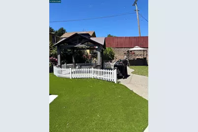 694 Renfrew Rd, El Sobrante, CA 94803 - Photo 11
