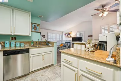 38764 Huntington Cir, Fremont, CA 94536 - Photo 5