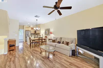 655 Veranda Cir, Hayward, CA 94541 - Photo 9