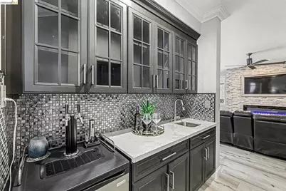 2127 Prestwick Dr, Discovery Bay, CA 94505 - Photo 7