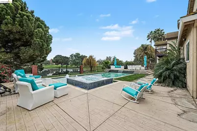 2127 Prestwick Dr, Discovery Bay, CA 94505 - Photo 29