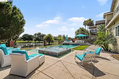 2127 Prestwick Dr, Discovery Bay, CA 94505 - Photo 39