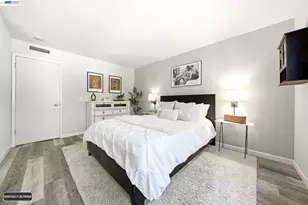 20720 4th St, Saratoga, CA 95070 - Photo 23
