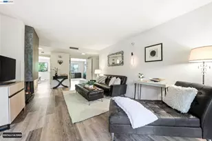 20720 4th St, Saratoga, CA 95070 - Photo 15