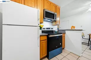 3033 Los Prados St, San Mateo, CA 94403 - Photo 17