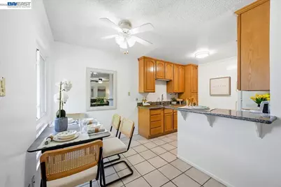 3033 Los Prados Street #230, San Mateo, CA 94403 - Photo 9