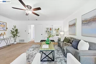 3033 Los Prados St, San Mateo, CA 94403 - Photo 5