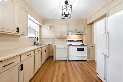 2635 19th Ave, Oakland, CA 94606 - Photo 15