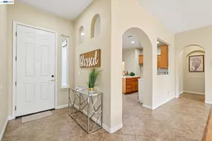 2547 Wesley Ln, Stockton, CA 95206 - Photo 5