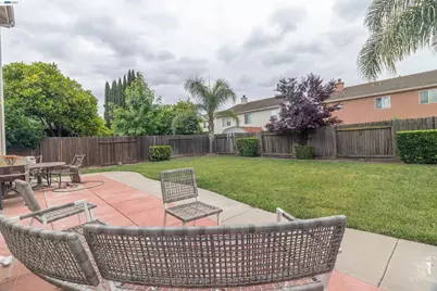 1110 Royal Blue Dr, Stockton, CA 95206 - Photo 11