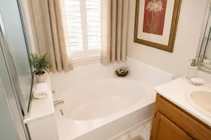 1356 Gentry Ln, Tracy, CA 95377 - Photo 11