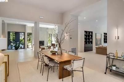 5645 Bacon Rd, Oakland, CA 94619 - Photo 25