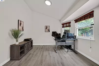 23467 Mona Marie Ct, Hayward, CA 94541 - Photo 17