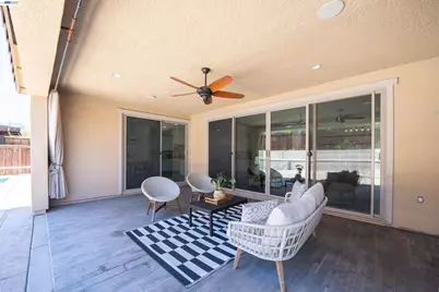 18628 Delta Ct, Lathrop, CA 95330 - Photo 15
