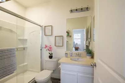 18628 Delta Ct, Lathrop, CA 95330 - Photo 25