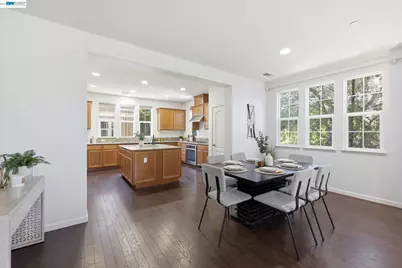 6951 Mariposa Ln, Dublin, CA 94568 - Photo 17