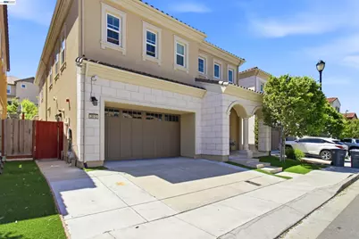 2812 Mount Dana Dr, Dublin, CA 94568 - Photo 3