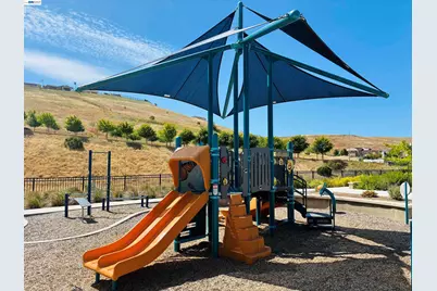 2812 Mount Dana Dr, Dublin, CA 94568 - Photo 53